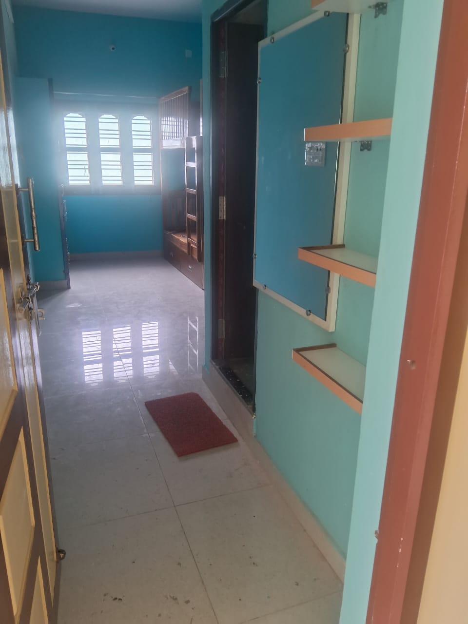 Best Three Room Ladies Hostel Near Tidel Park