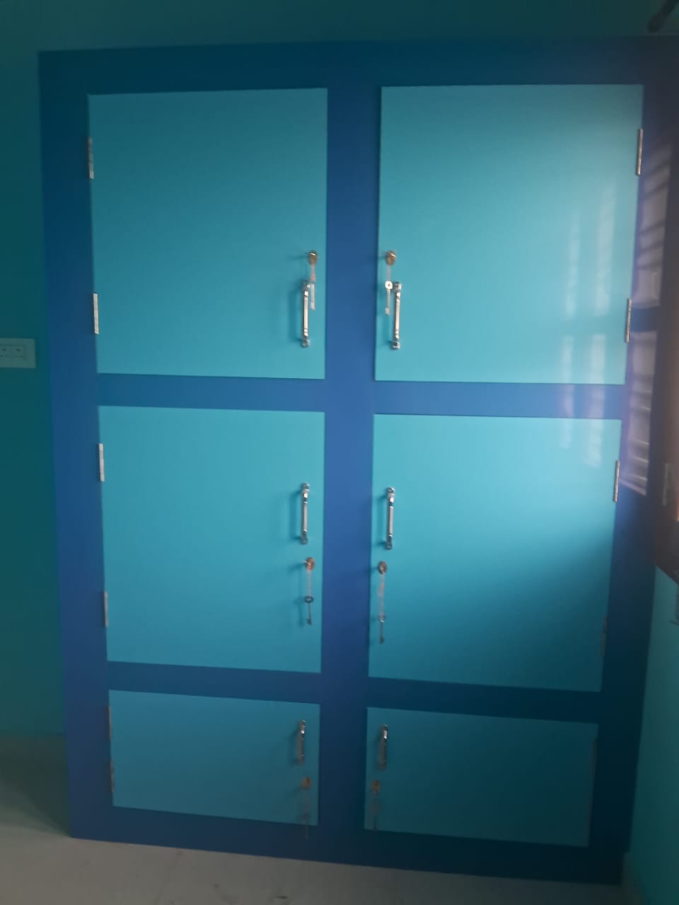 Store your Needful Belongings in Refridgerator